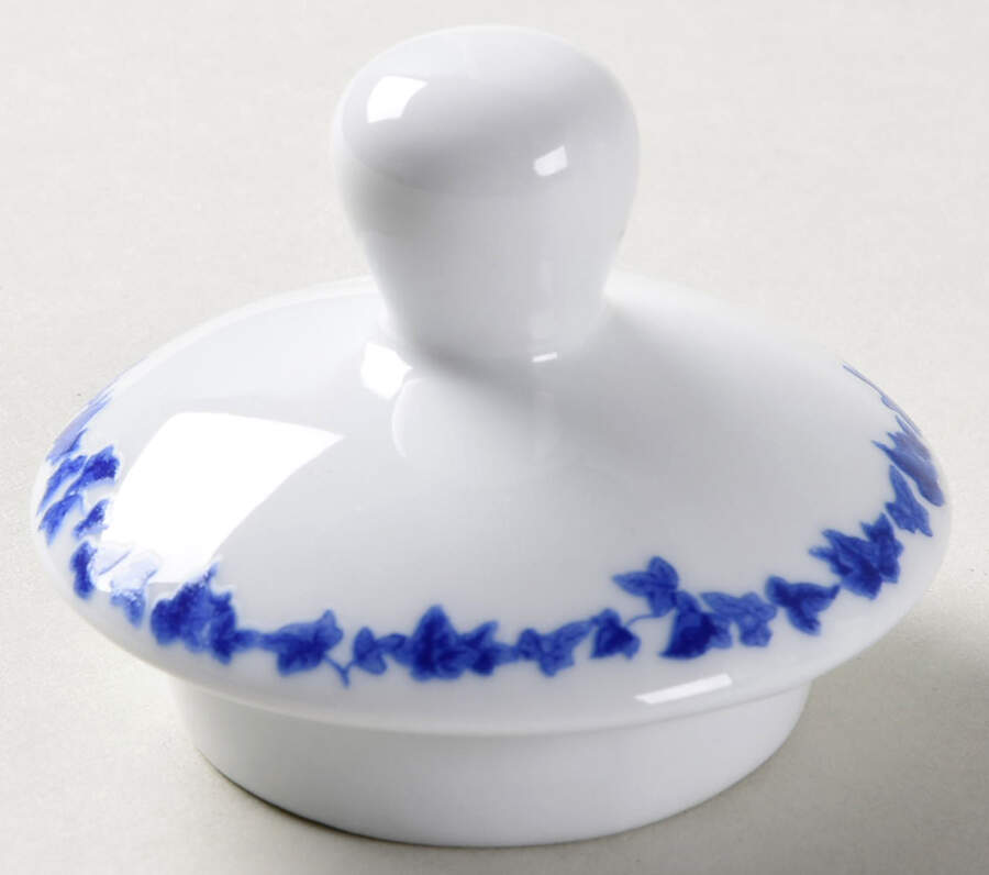 Peter Rabbit Blue Toile Teapot Lid for Individual Teapot with Cup by Zrike-1