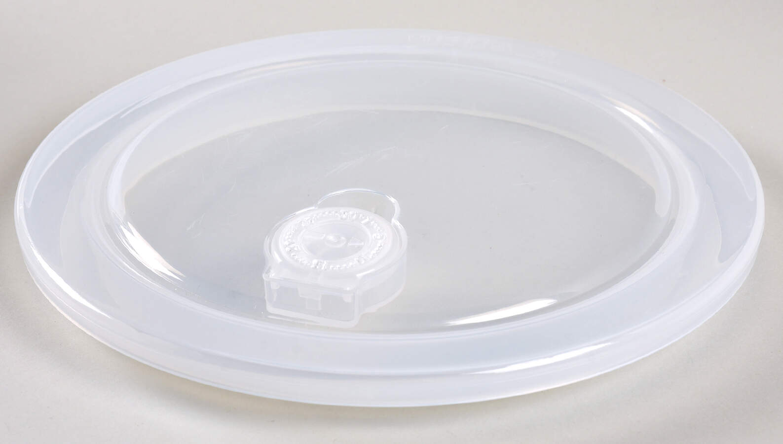 Hello Kitty Vent Lid for 32 Oz Round Plastic Microwave Bowl by Zrike-1