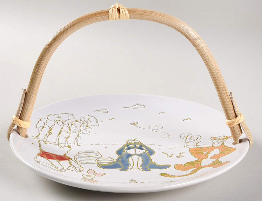 Winnie the Pooh Bee at One 5 3/8"-5 5/8" Bamboo Handled Serving Plate  HC by Zrike-1