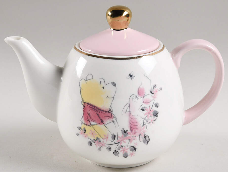 Winnie the Pooh Cherry Blossoms Teapot & Lid by Zrike-1