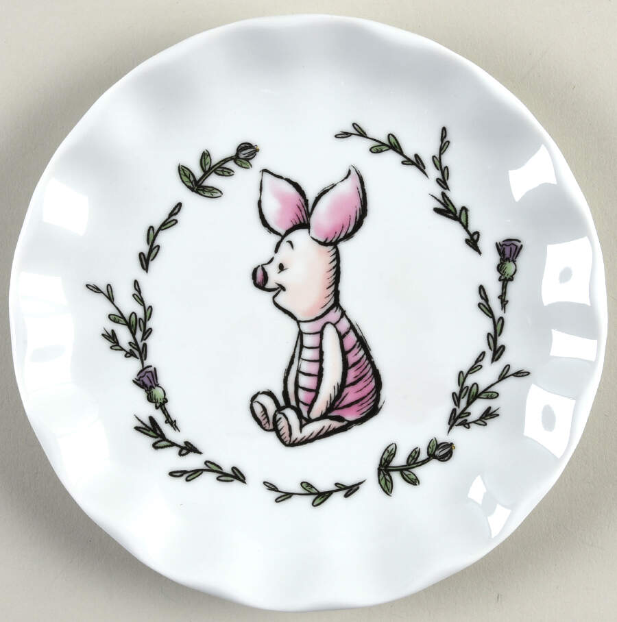 Winnie the Pooh Walk Along Salad Plate by Zrike-1
