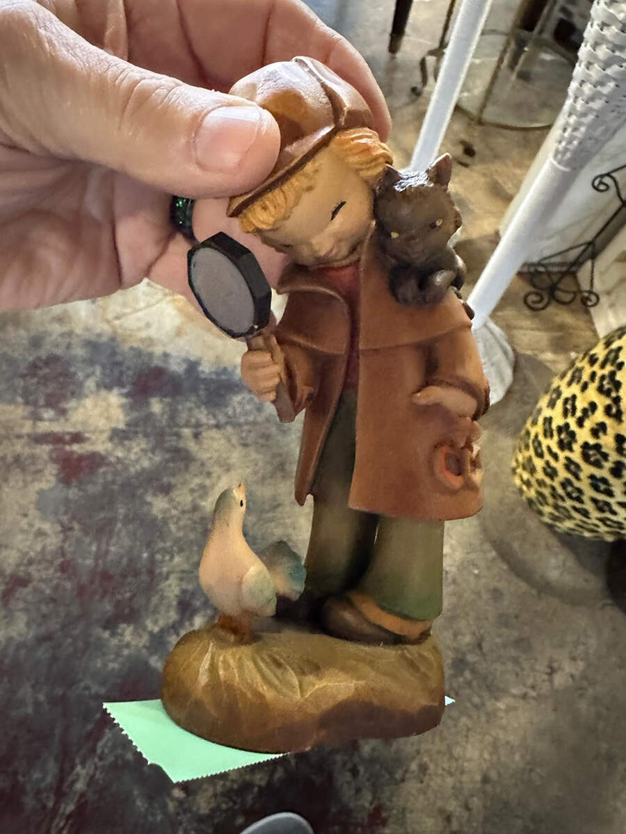 Ferrandiz Wood Figurines 6" The Inspector - Boxed by Anri-1