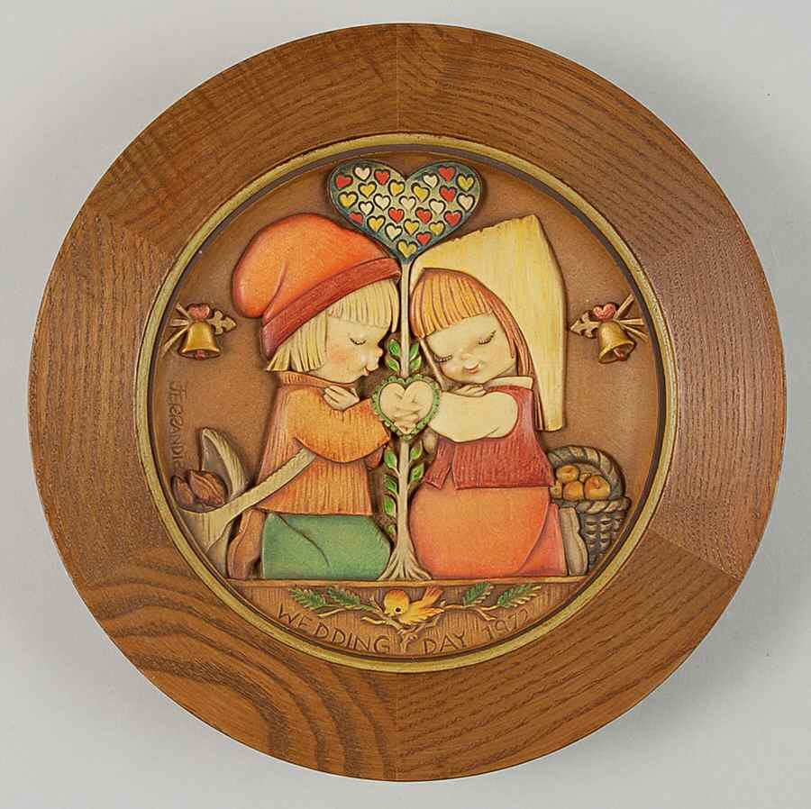 Wooden Wedding Boy & Gril Embracing - With Box by Anri-1
