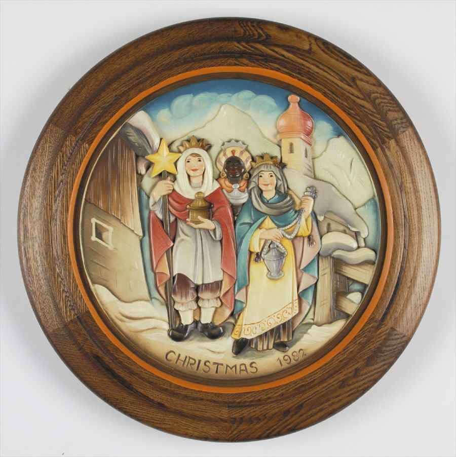 Anri Christmas Plate The Star Singers - Boxed by Anri-1