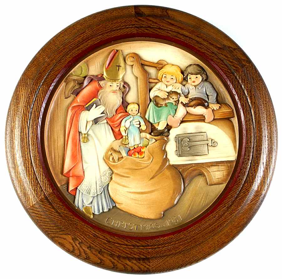Anri Christmas Plate Santa Claus In Tyrol - Boxed by Anri-1