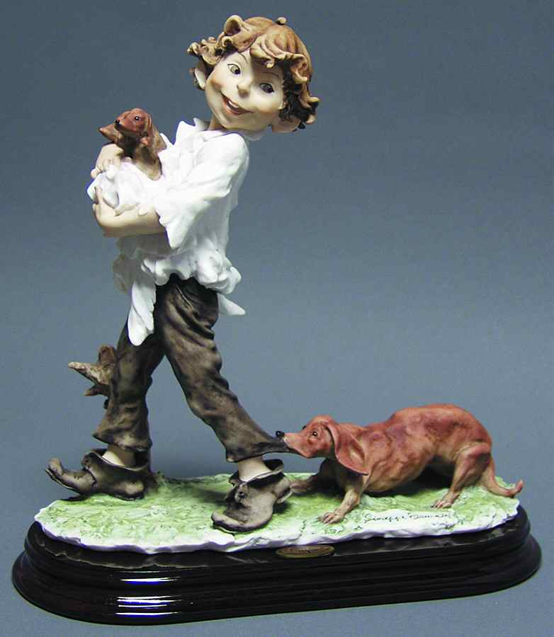 Gulliver's World Puppy Theft - No Box by Armani-1