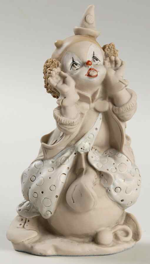 Clowns Clown On Ball - No Box by Armani-1