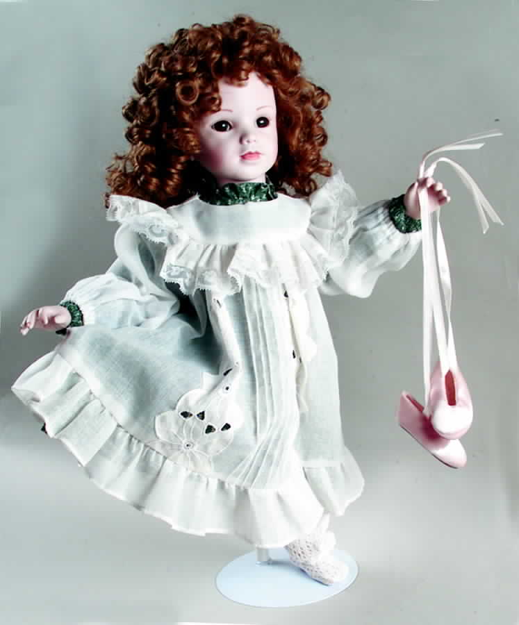 Beautiful Dreamers Katrina - No Box by Ashton Drake-1