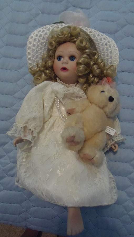 Victorian Lace Alicia - No Box by Ashton Drake-1
