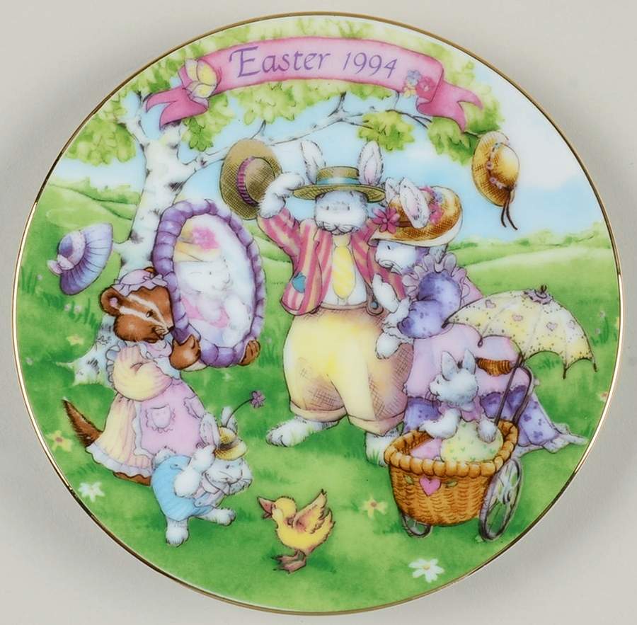 Easter Plate-Avon All Dressed Up - Boxed by Avon-1