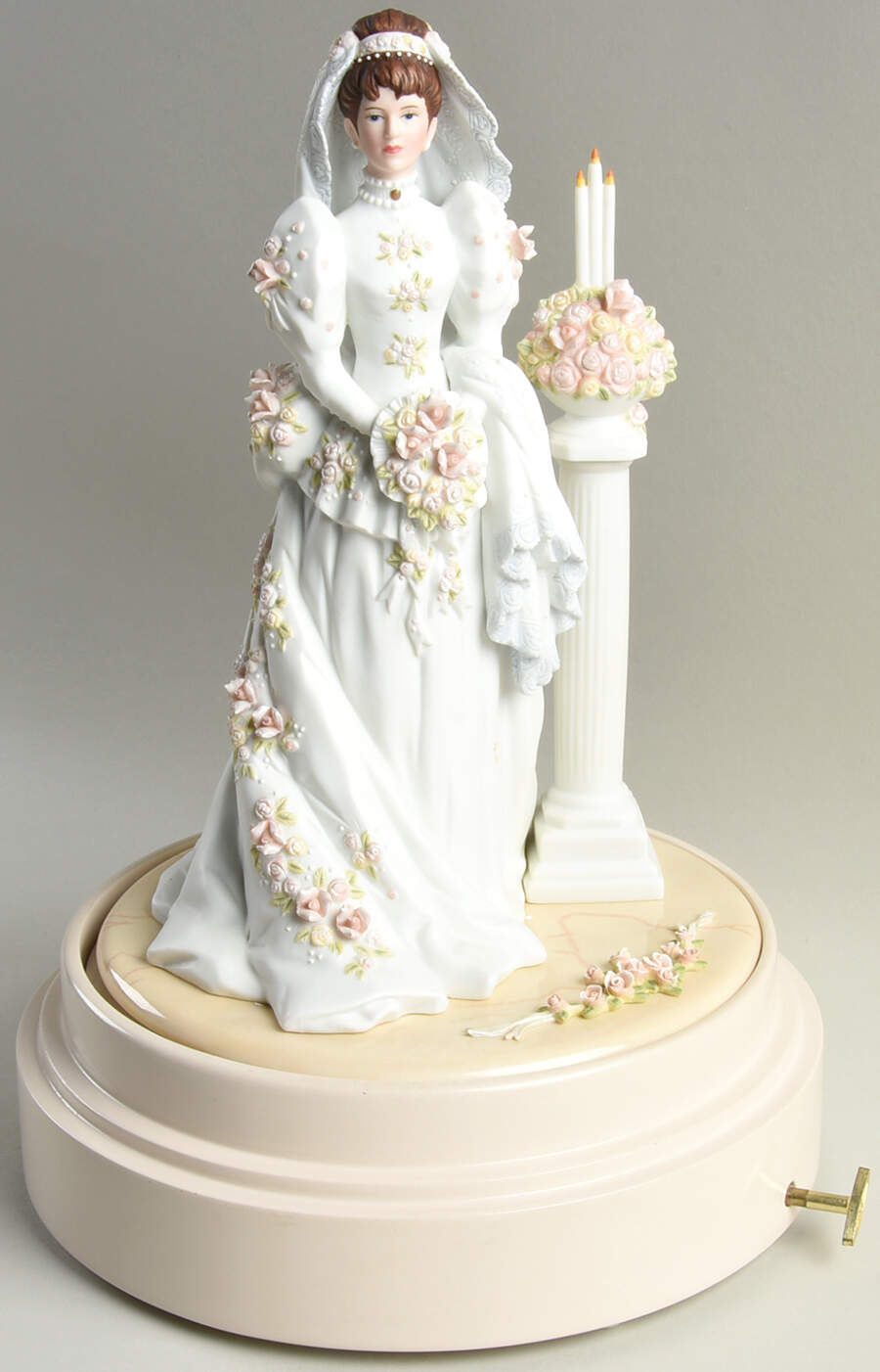 President's Club-Annual Albee Awards 1998-Mrs Albee Bride-Musical - No Box by Avon-1