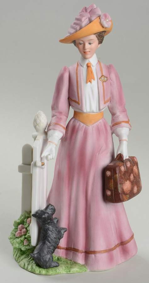 President's Club-Annual Albee Awards 1983-Mrs Albee Award - Boxed by Avon-1