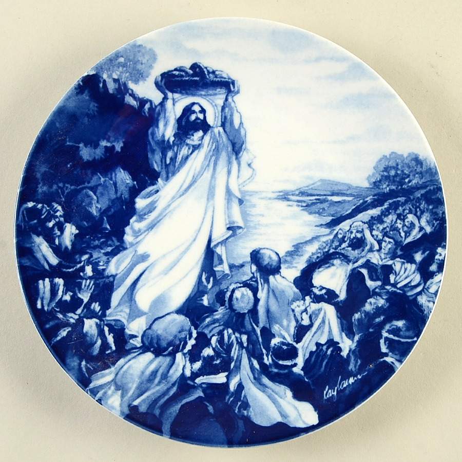 Avon Plates Jesus Feeds The Multitude - Boxed by Avon-1