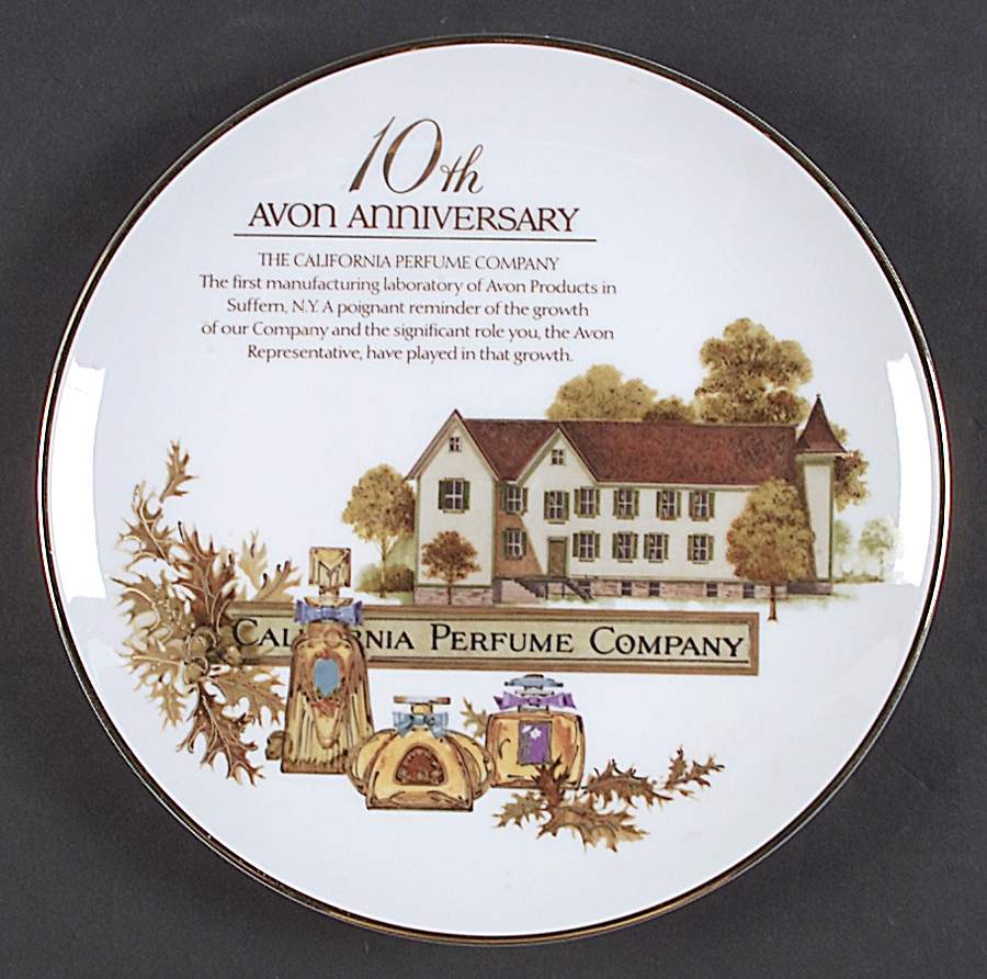 Avon Plates 10th Anniversary-1987- - Boxed by Avon-1