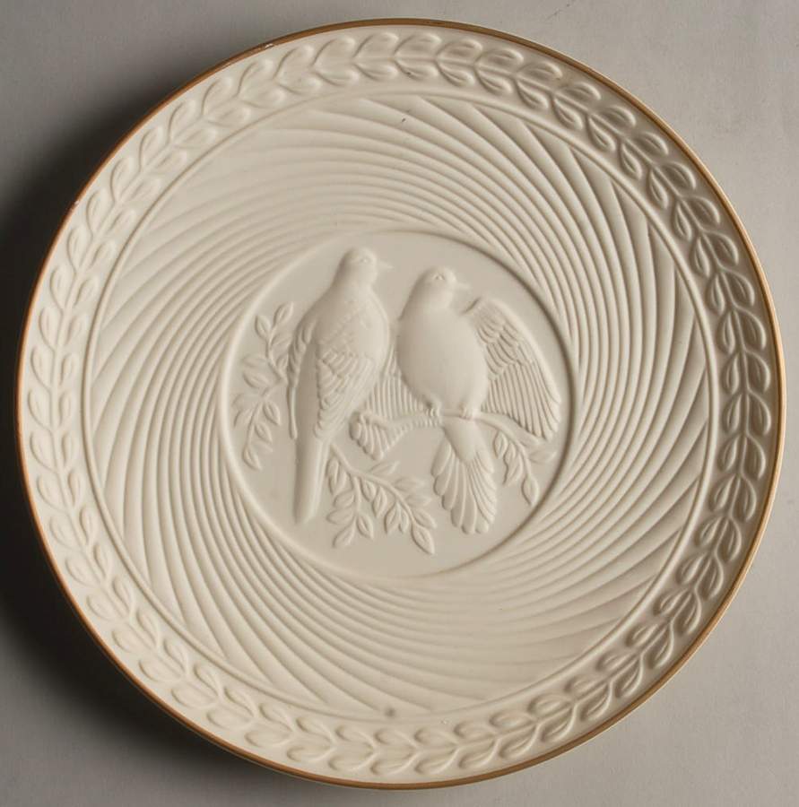 Avon Plates Classic Wedding Plate-1986 - Boxed by Avon-1