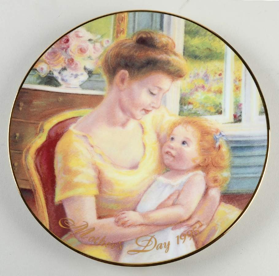 Mother's Day A Mother's Love-Caucasian - No Box by Avon-1