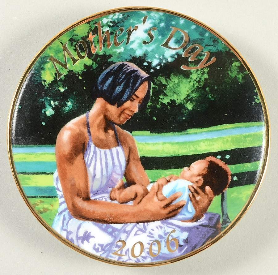 Mother's Day Mother & Child-African American - Boxed by Avon-1