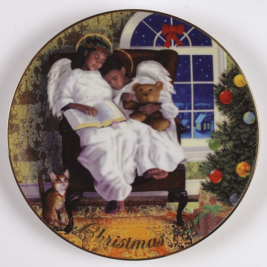 Christmas Plate Heavenly Dreams-African American - No Box by Avon-1