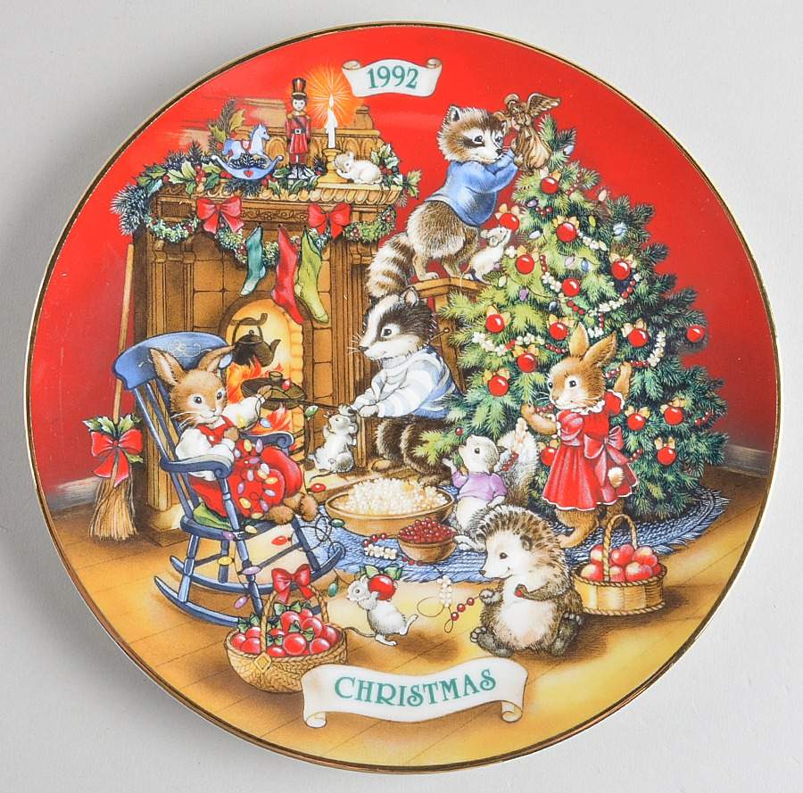 Christmas Plate Sharing Christmas With Friends - Boxed by Avon-1