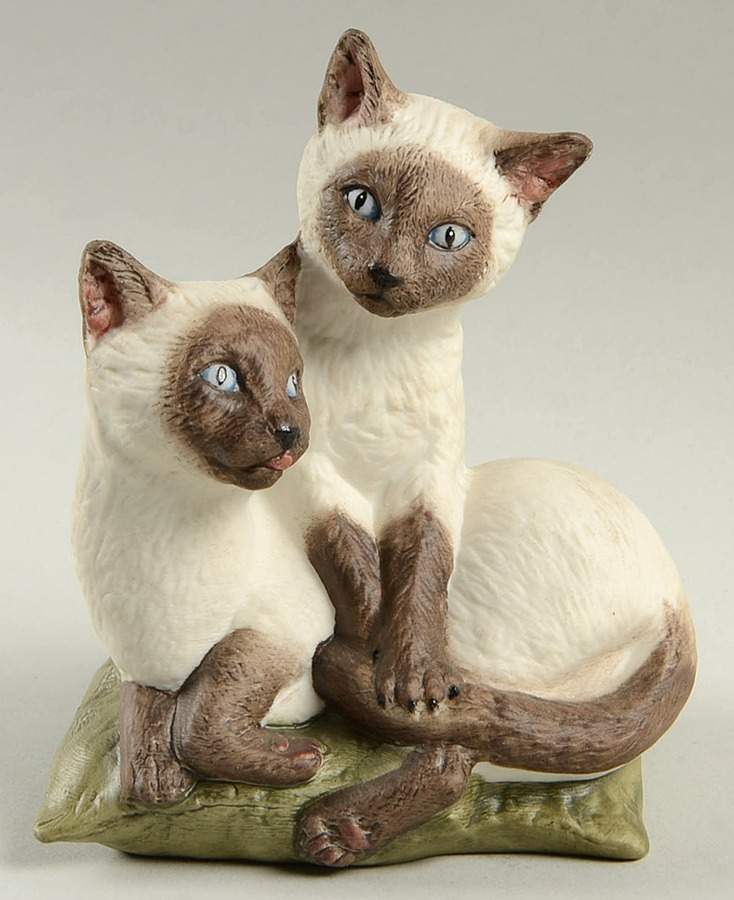 Aynsley Figurines Siamese Kittens - Boxed by John  Aynsley & Sons-1