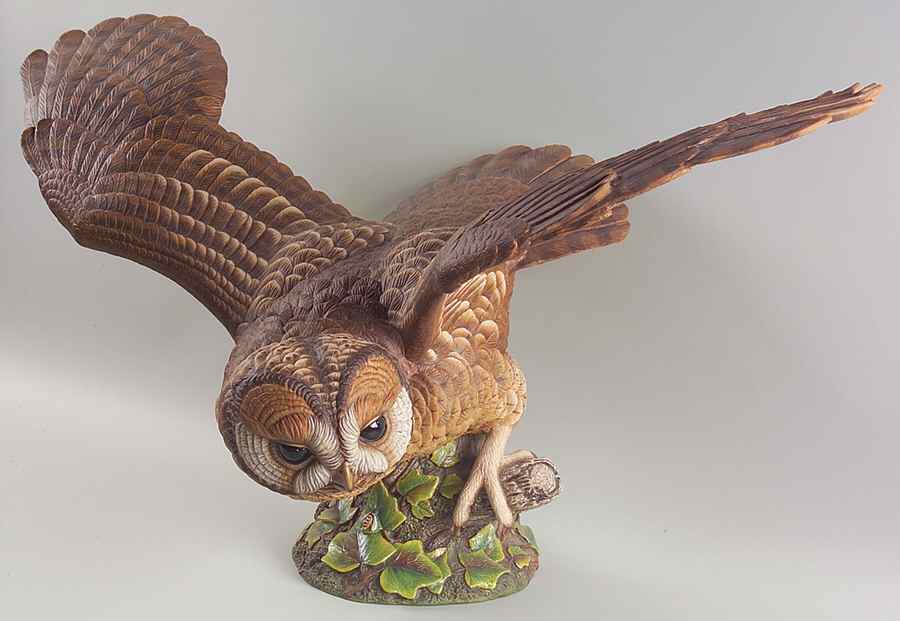 Aynsley Figurines The Tawny Owl With Base - Boxed by John  Aynsley & Sons-1