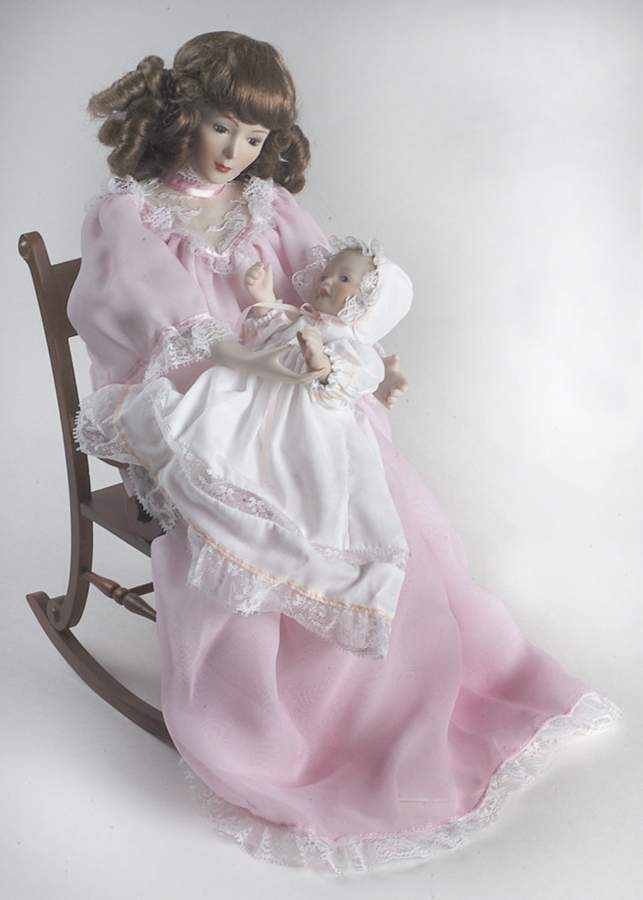 Precious Memories of Motherhood Lullaby - No Box by Ashton Drake-1