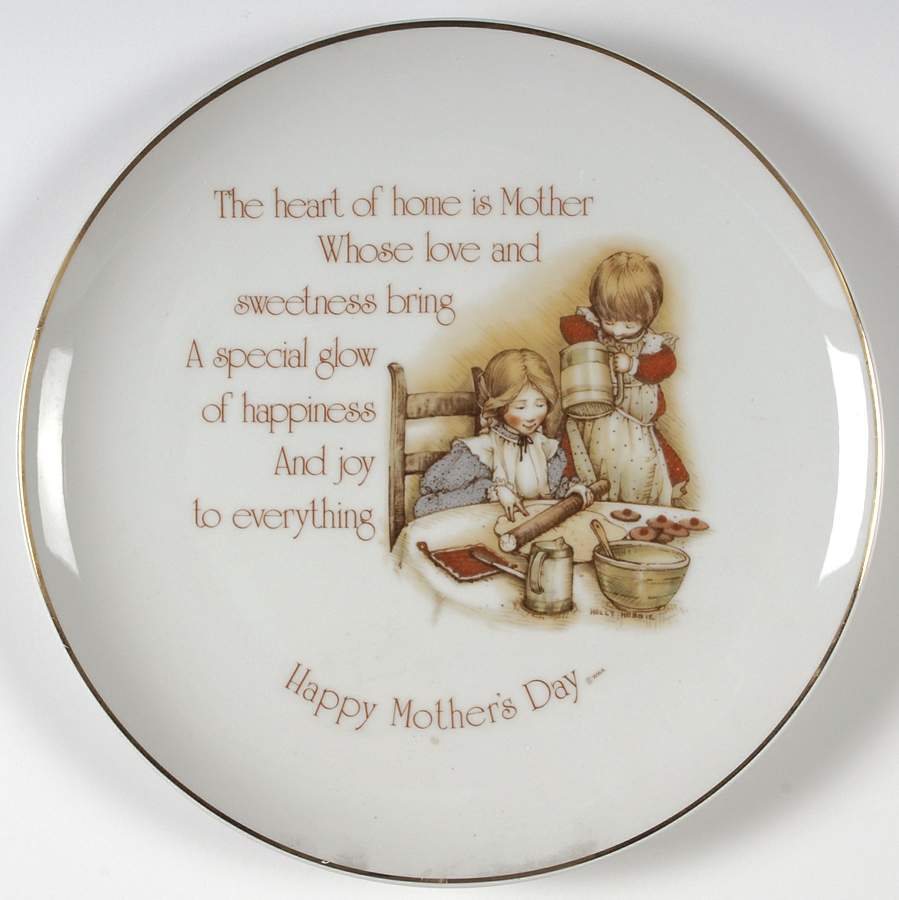 Holly Hobbie-Mother's Day Plate The Heart Of Home Is Mother - No Box 76b by American Greetings-1