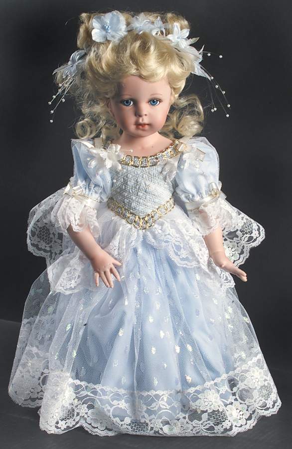 Fairy Tale Princesses Cinderella - With Box by Ashton Drake-1