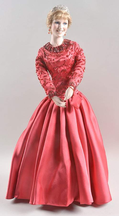 Portraits of Diana Diana: World's Beloved Rose - Boxed by Ashton Drake-1