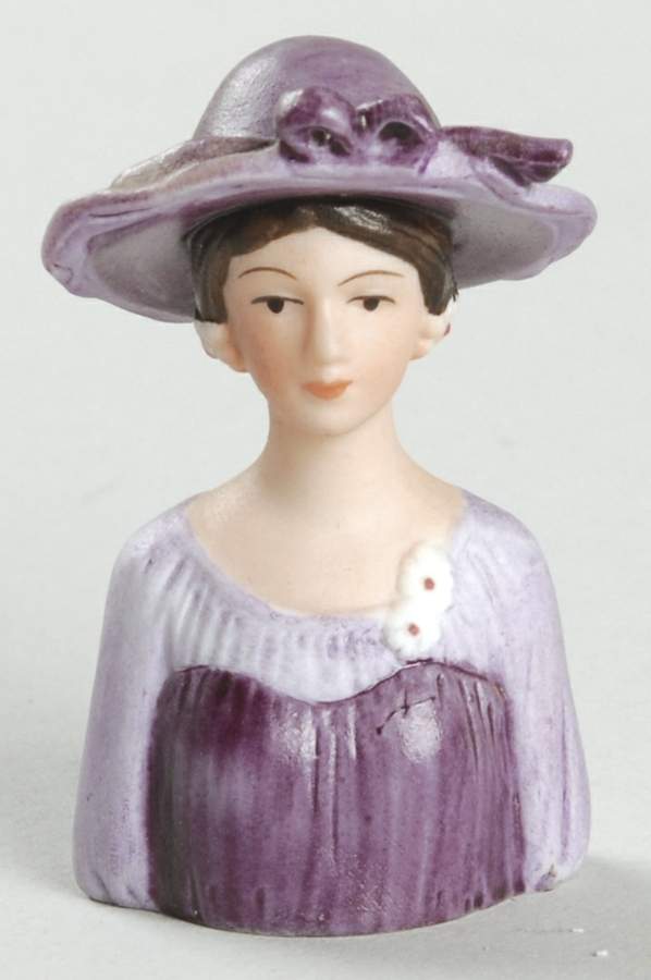 American Fashion-Thimble Circa 1947 Dress - Boxed by Avon-1