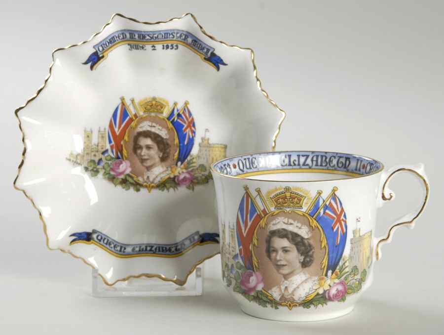 Aynsley Royalty Giftware Elizabeth Ii Coronation Cup & Saucer - No Box by John  Aynsley & Sons-1