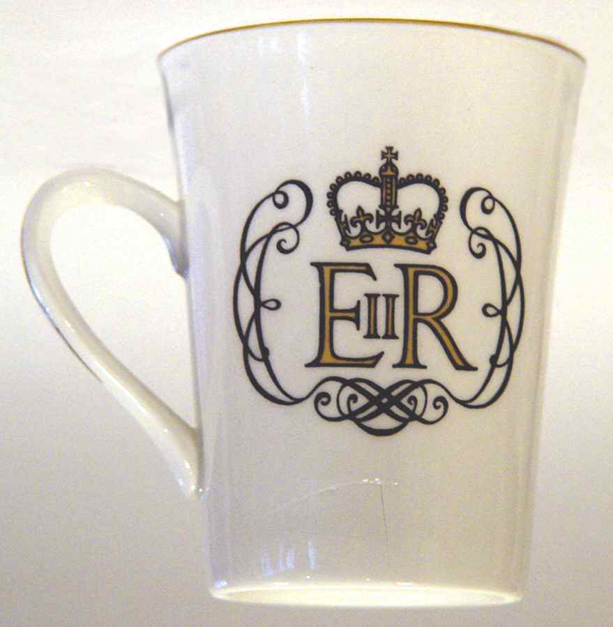 Aynsley Royalty Giftware Elizabeth Ii Coronation Mug - No Box by John  Aynsley & Sons-1