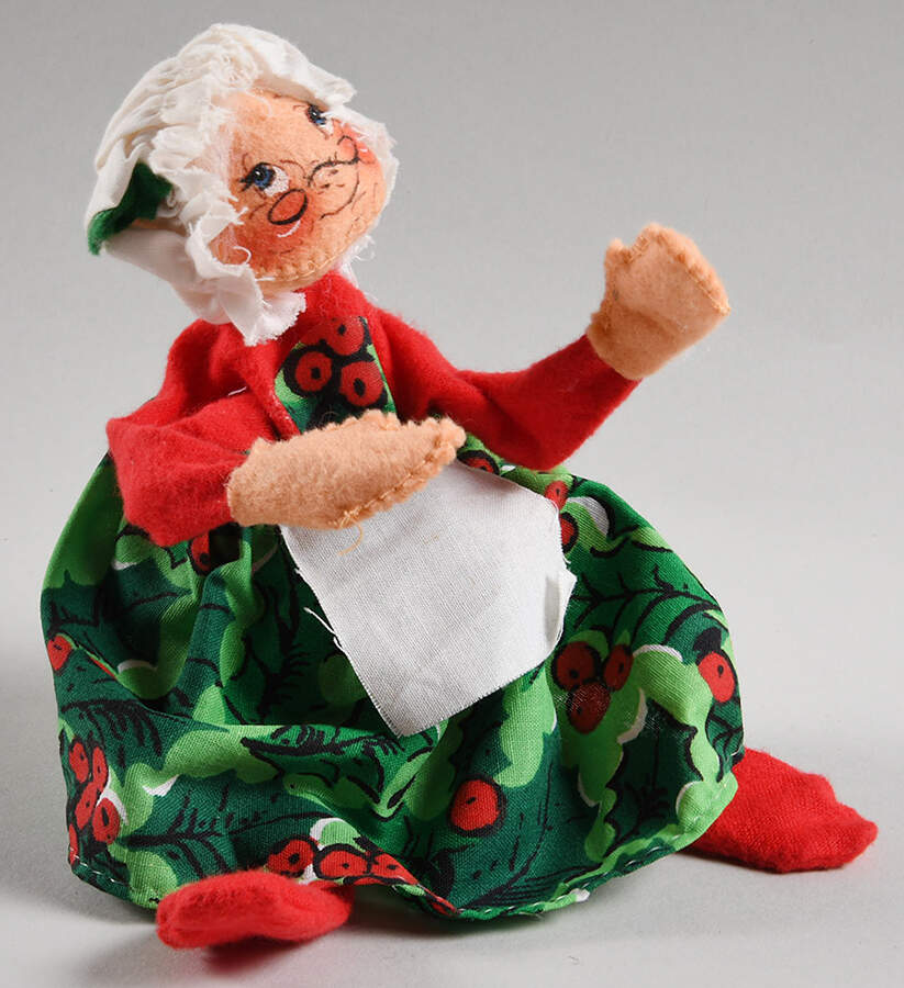 Santa and Mrs Santa Mrs Santa - No Box by Annalee-1
