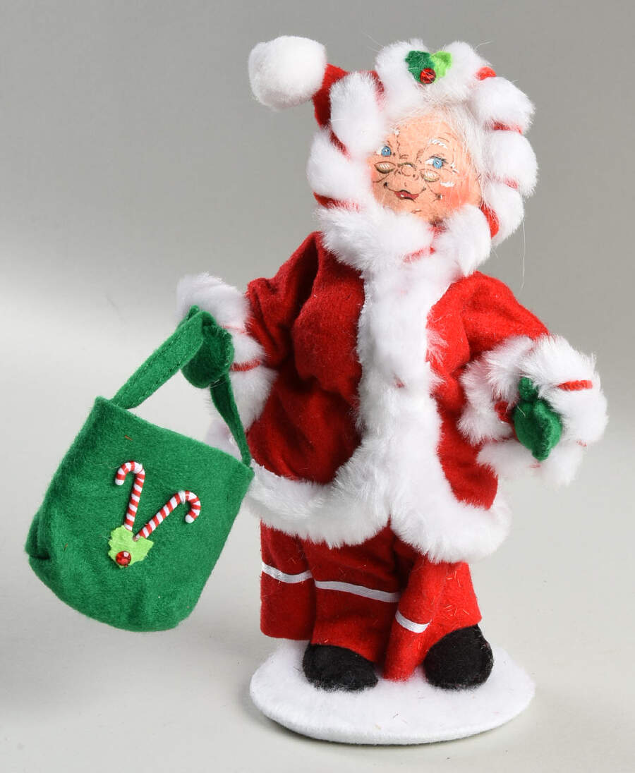 Santa and Mrs Santa Mrs Santa Peppermint Twist  - No Box by Annalee-1