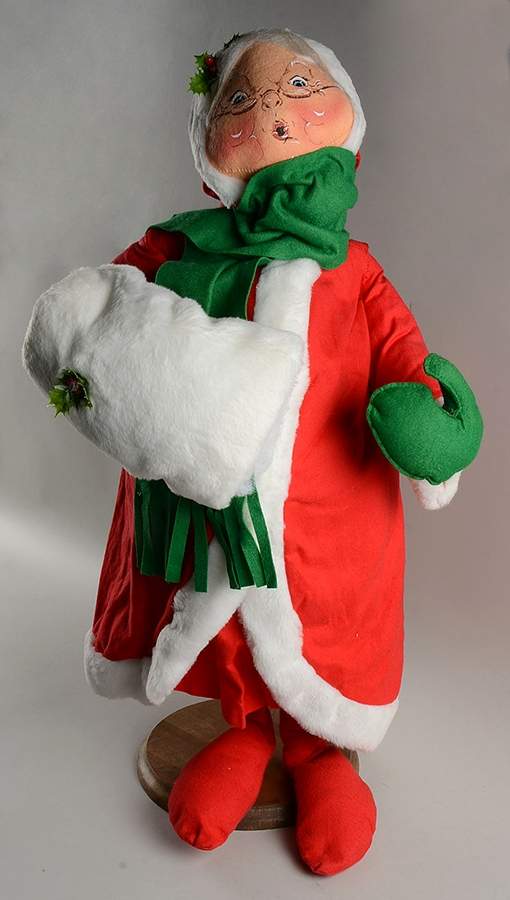 Santa and Mrs Santa Velour Mrs Santa - No Box by Annalee-1
