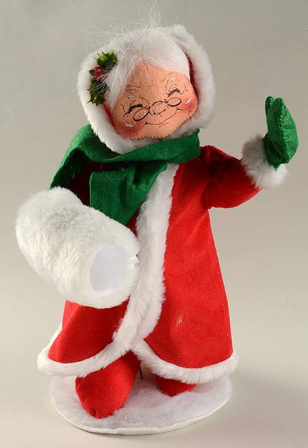 Santa and Mrs Santa Mrs Velour Santa With Muff - No Box by Annalee-1