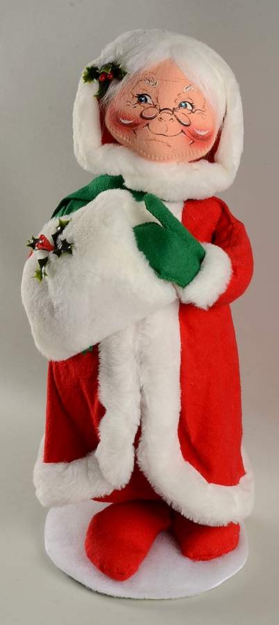 Santa and Mrs Santa Mrs Santa With Muff - No Box by Annalee-1