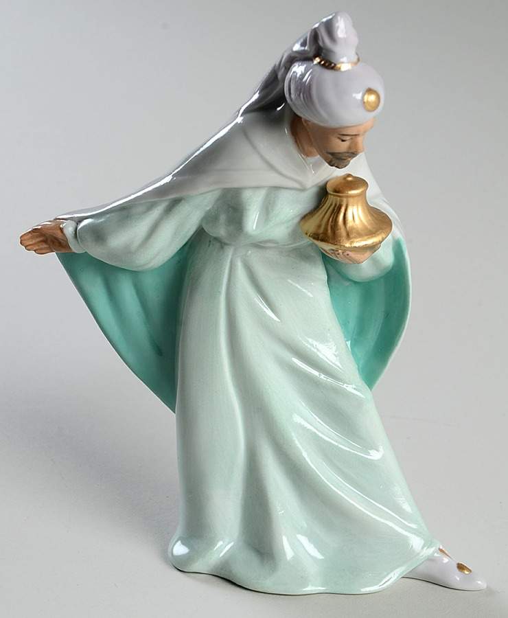 Bethlehem Nativity Magi Gaspar - Boxed by Avon-1