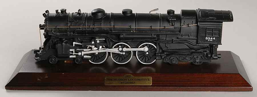 Lionel Trains 1937 700e Hudson Locomotive - No Box by Avon-1