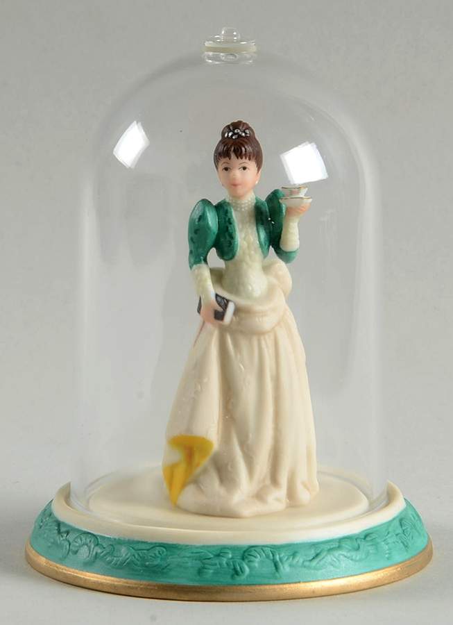 President's Club-Albee Miniature Figurines 1995-Albee Award Figurine - No Box by Avon-1