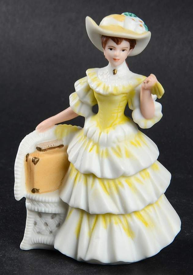 President's Club-Albee Miniature Figurines 1990-Albee Award Figurine - No Box by Avon-1