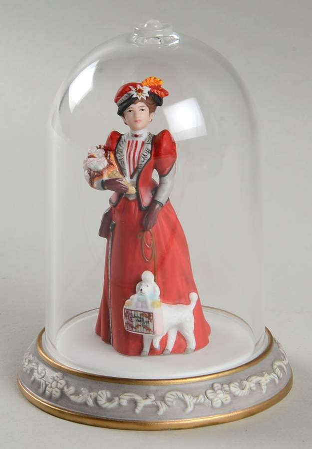 President's Club-Albee Miniature Figurines 1997-Albee Award Figurine - Boxed by Avon-1