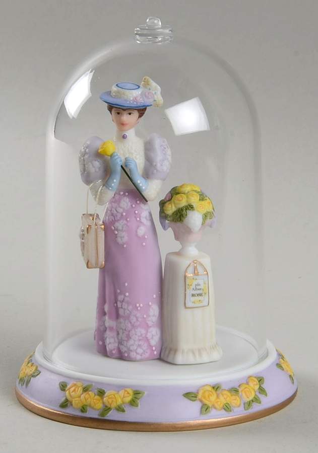 President's Club-Albee Miniature Figurines 2001-Albee Award Figurine - No Box by Avon-1