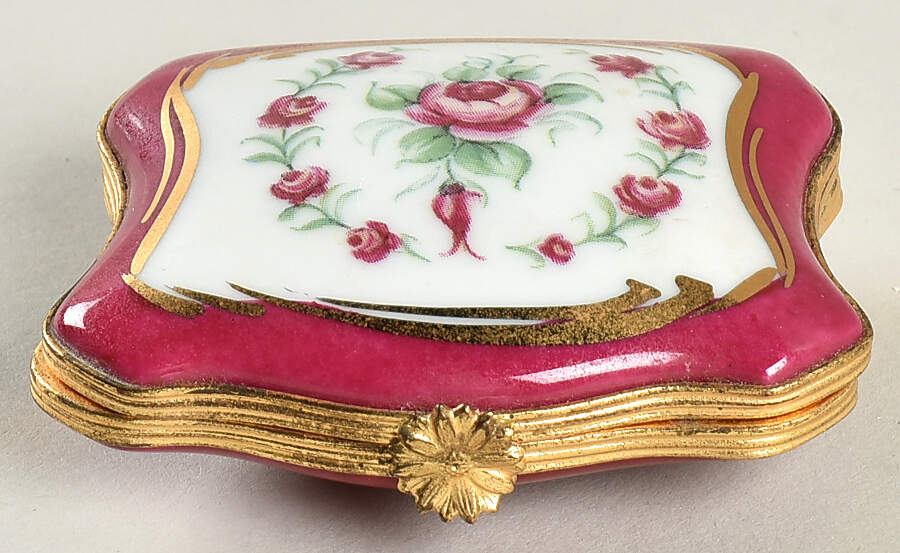 Artoria Limoges Boxes Red Gold Scroll - No Box by Artoria Limoges-1