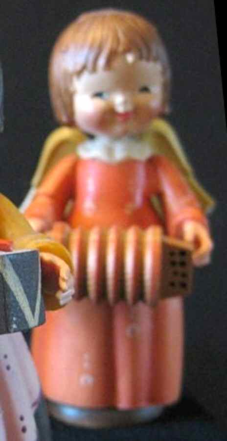 Girl Orchestra Squeeze Box - No Box by Anri-1