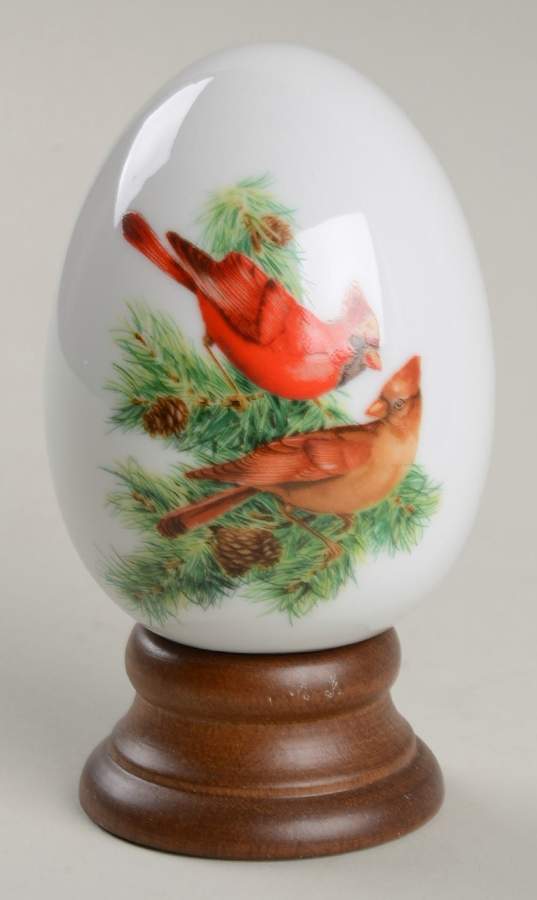 Four Seasons Bird Eggs Winter - With Box by Avon-1
