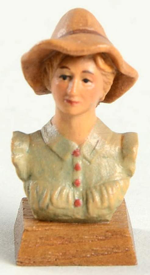 Ed Rohn Busts Pioneer Woman - No Box by Anri-1