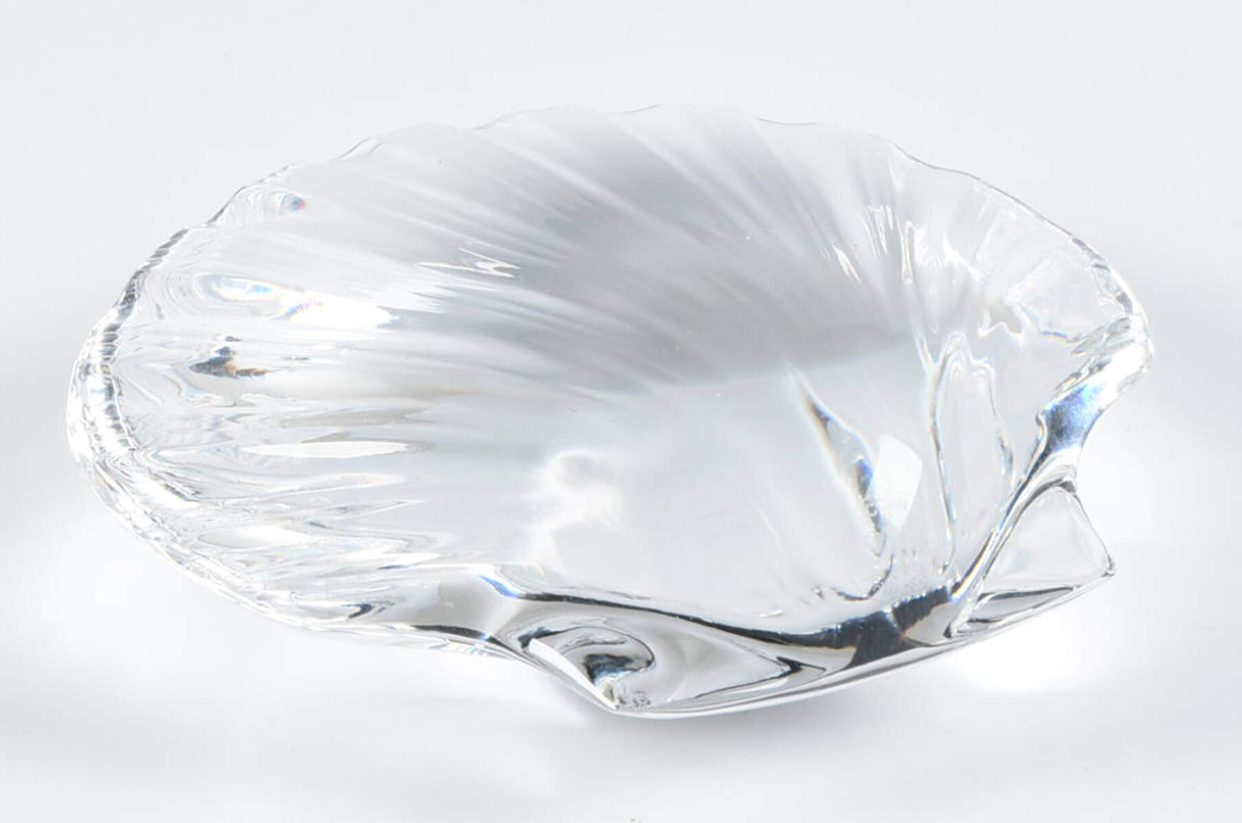 Baccarat Crystal Figurines Clam Shell-Clear - With Box Bx2047 by Baccarat-1