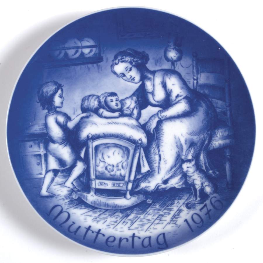 Bareuther Mothers Day Plate Rocking The Cradle - No Box by Bareuther & Co-1