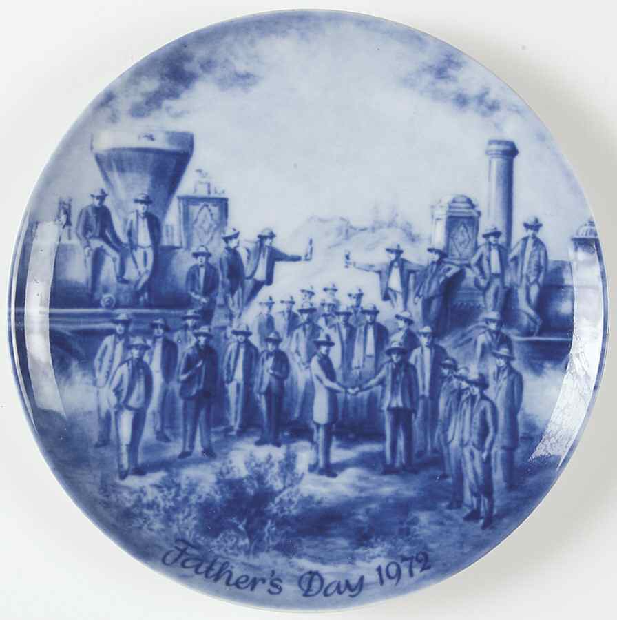 Fathers Day Continent Spanned - No Box by Berlin Design-1